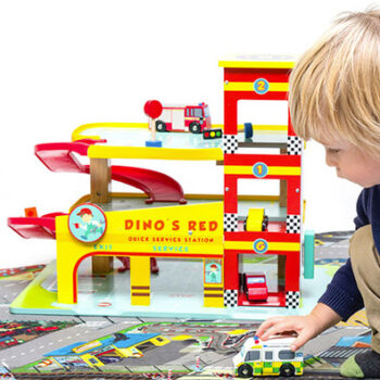 Dinos Red legetøjs garage i træ fra Le Toy Van