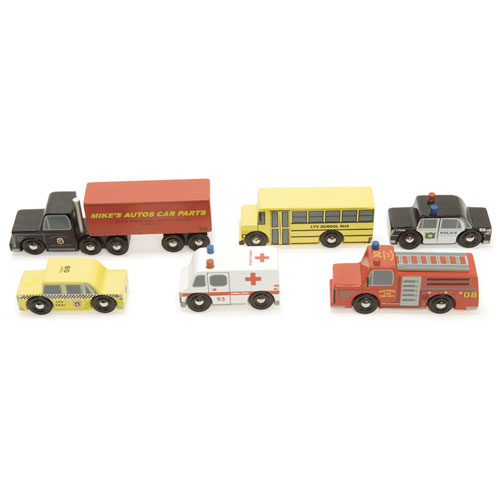 Legetøj Online leverer dette New York legetøjsbilsæt fra Le Toy Van